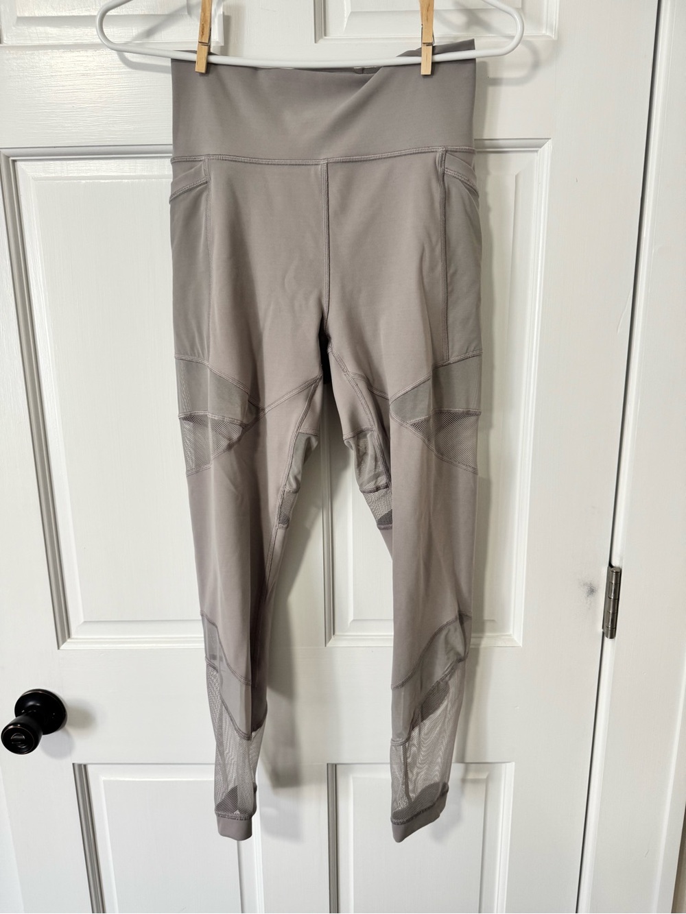 Lululemon “forget the sweat” 25” leggings